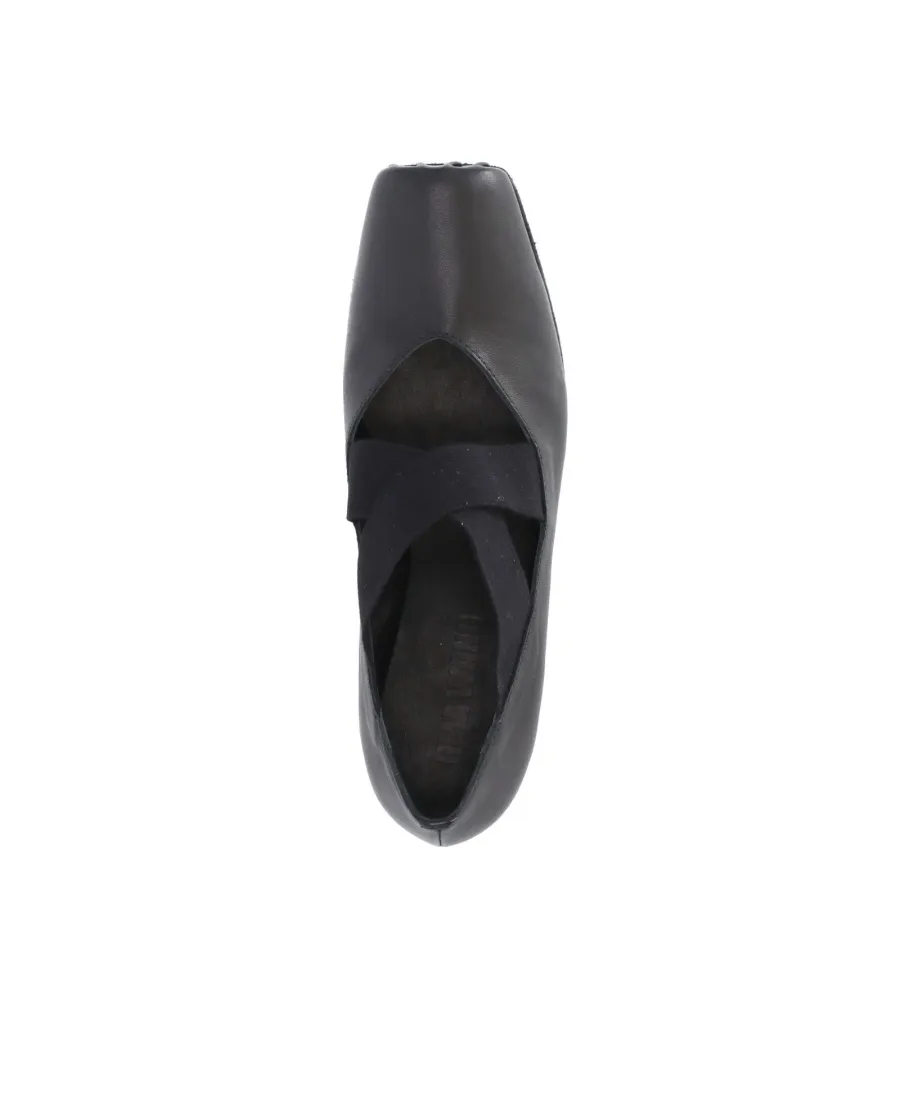 Logo Square Toe Heels