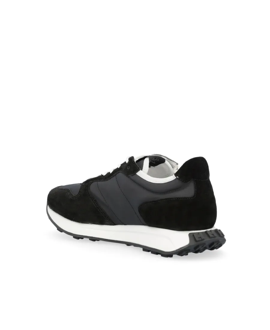 H601 Low-Top Sneakers
