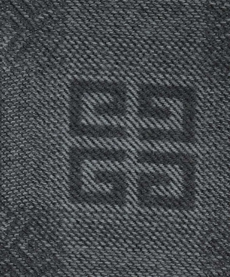 Logo Scarf