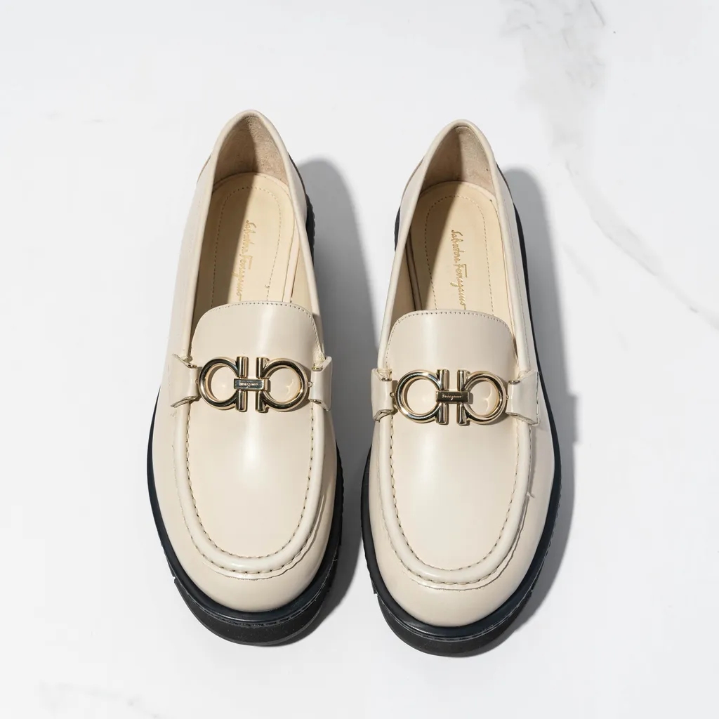 Salvatore Ferragamo Gancini Logo Plaque Loafers