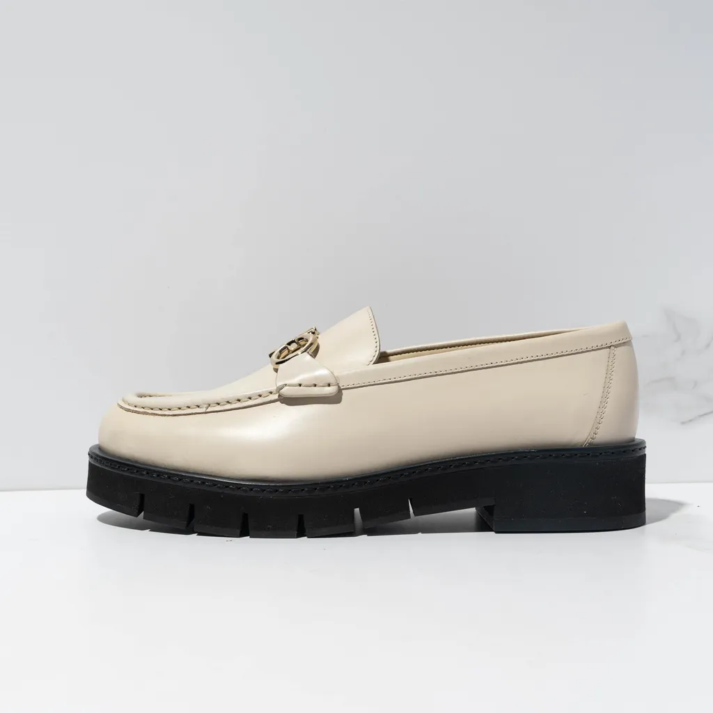Salvatore Ferragamo Gancini Logo Plaque Loafers