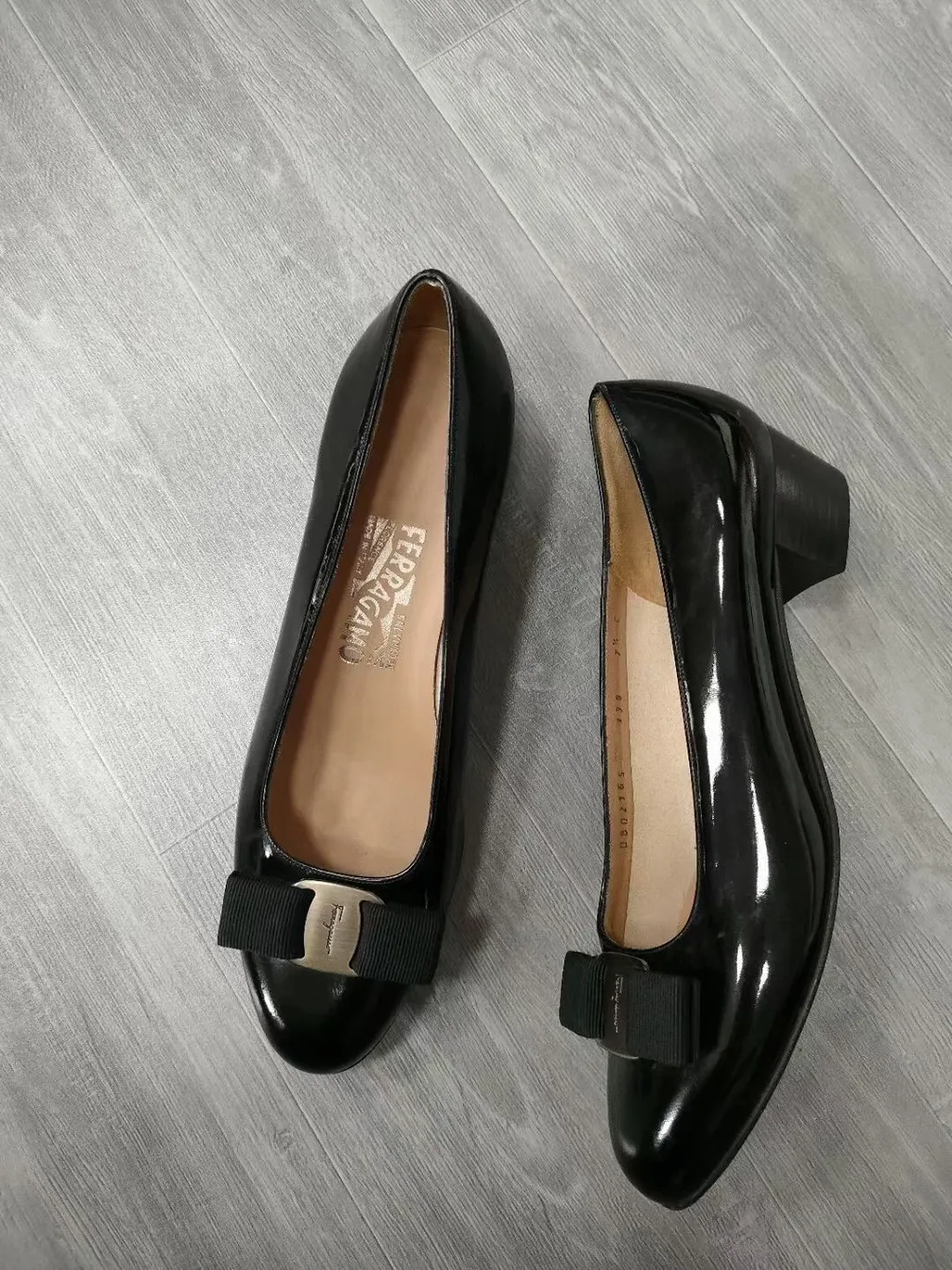 Logo Shoes With Low Heels