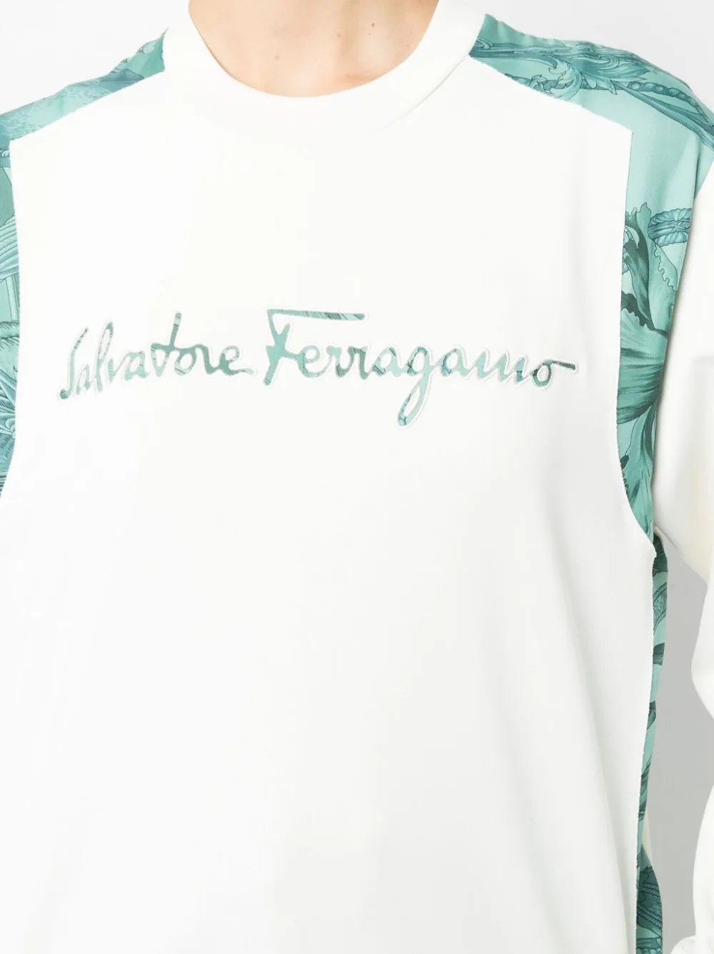 Logo Sweater