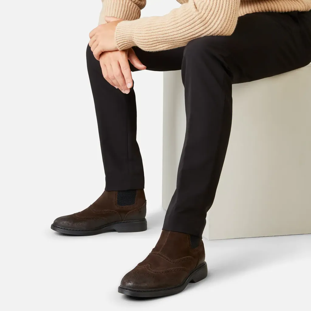 Hogan Round-Toe Chelsea Boots