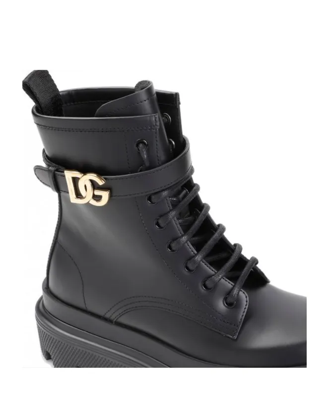 Dolce & Gabbana Logo Plaque Round Toe Ankle Boots