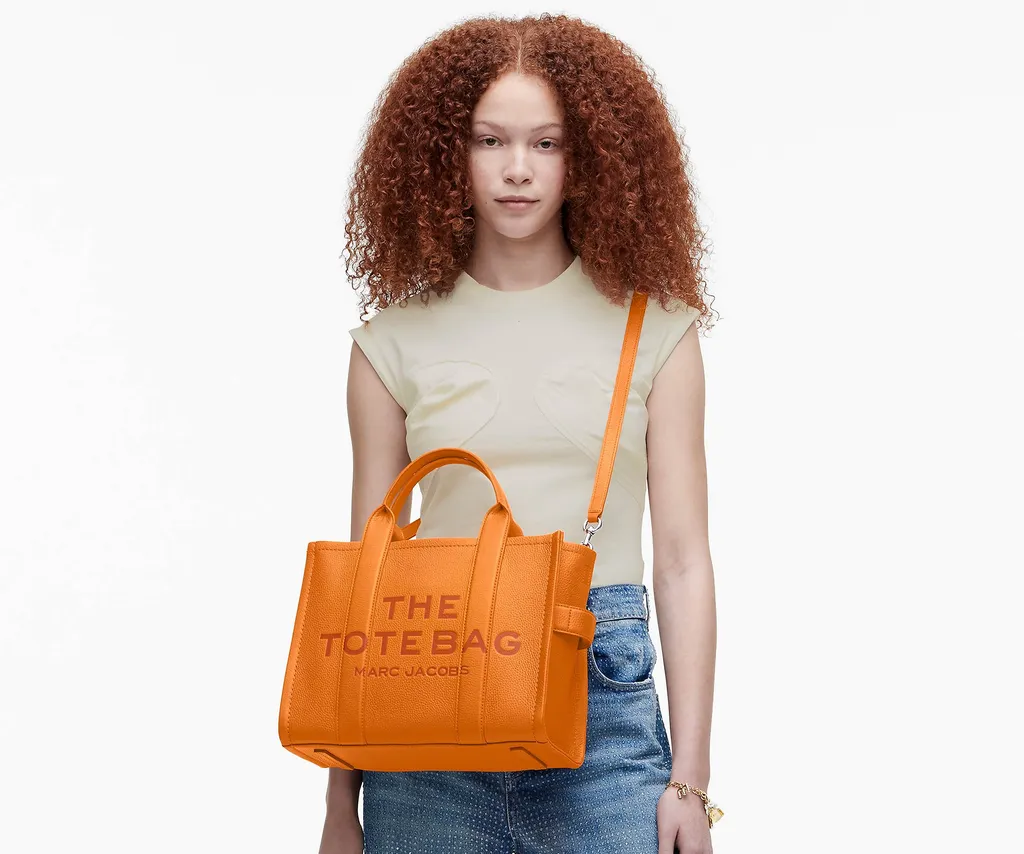 Marc Jacobs The Medium Tote Bag