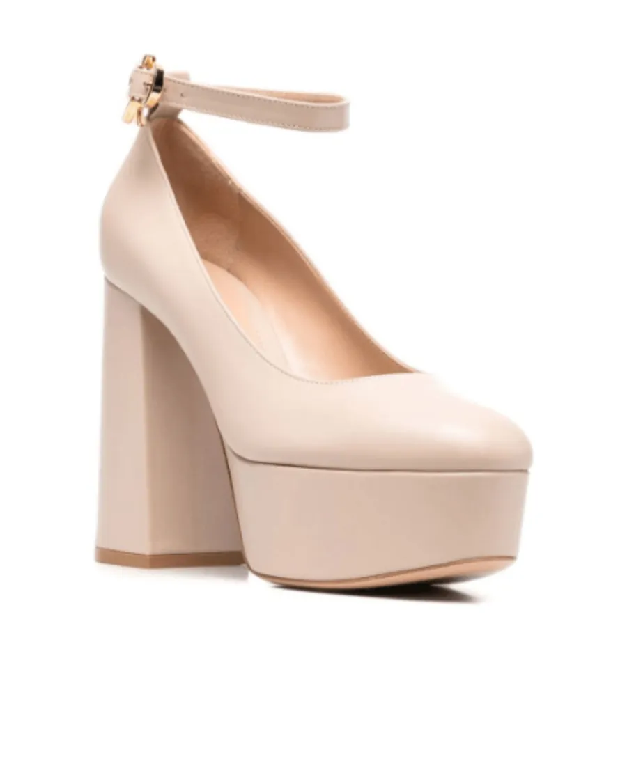 Gianvito Rossi Vernice Platform Round Toe Pumps