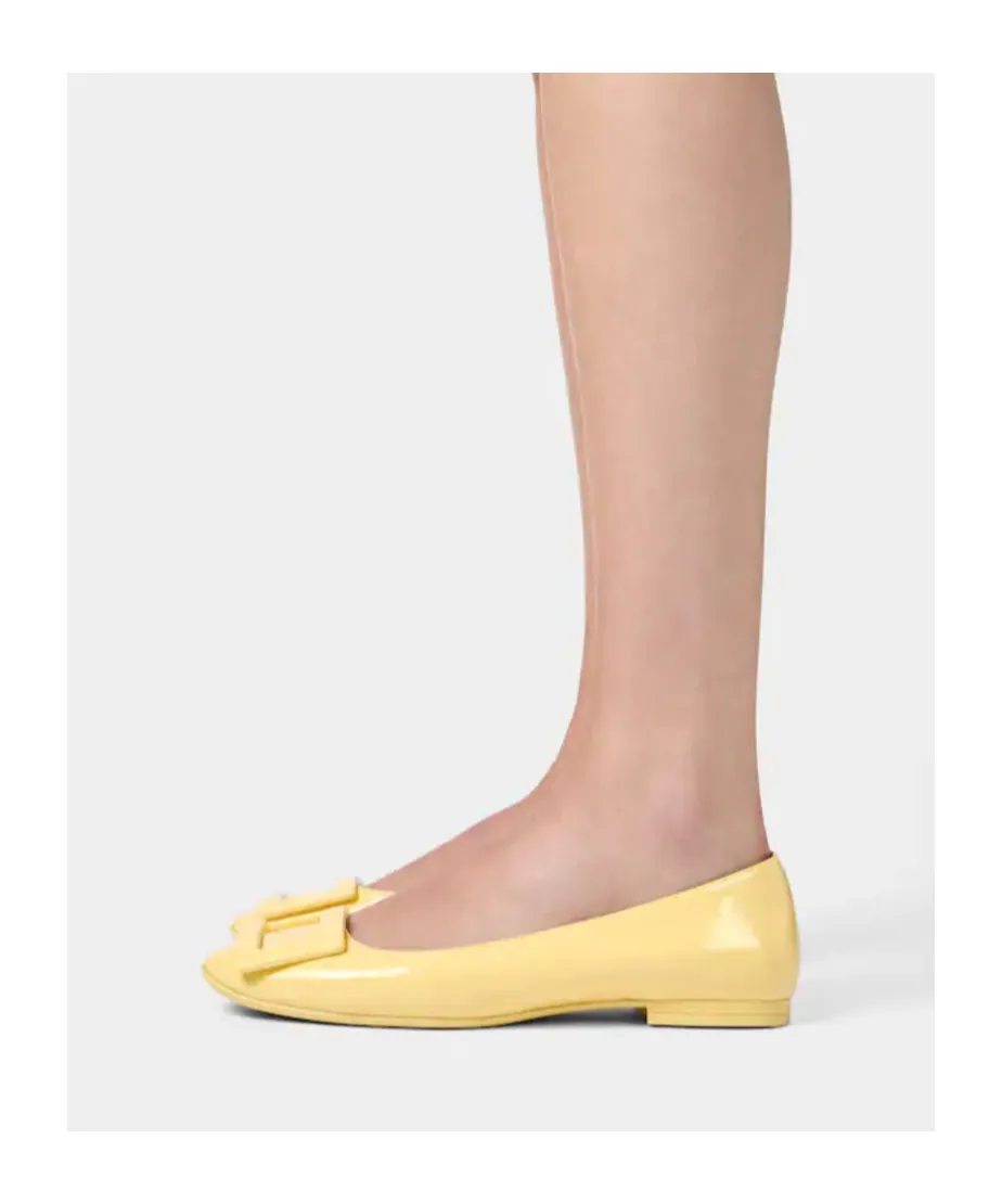 Roger Vivier Logo Embossed Flat Shoes