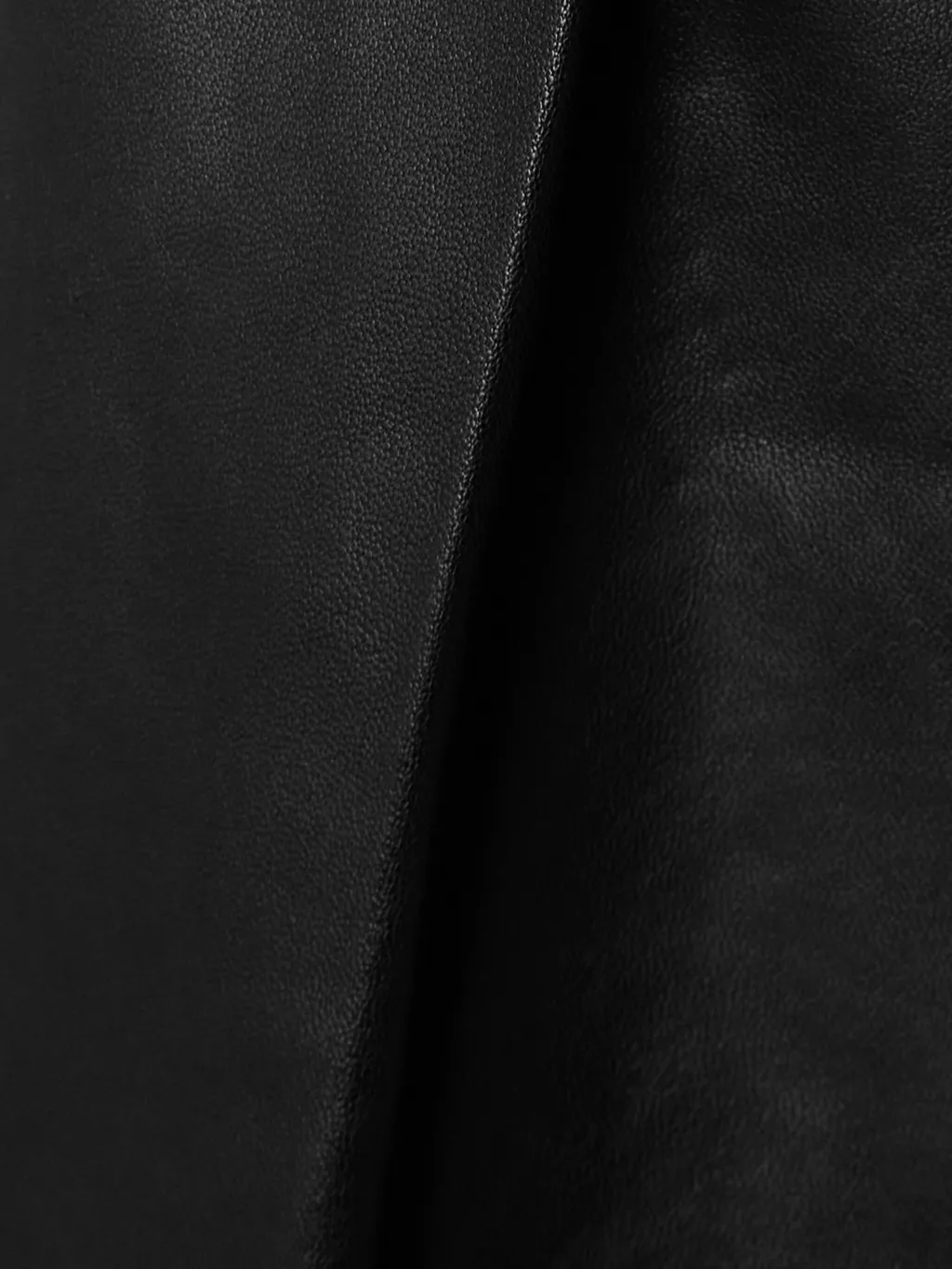 Pleated Wide-Leg Quarter Pants