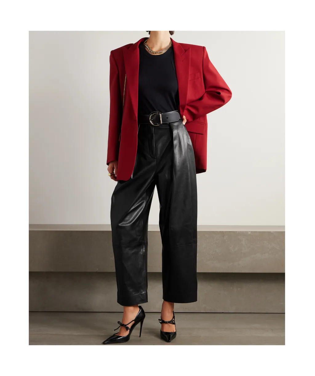 Pleated Wide-Leg Quarter Pants