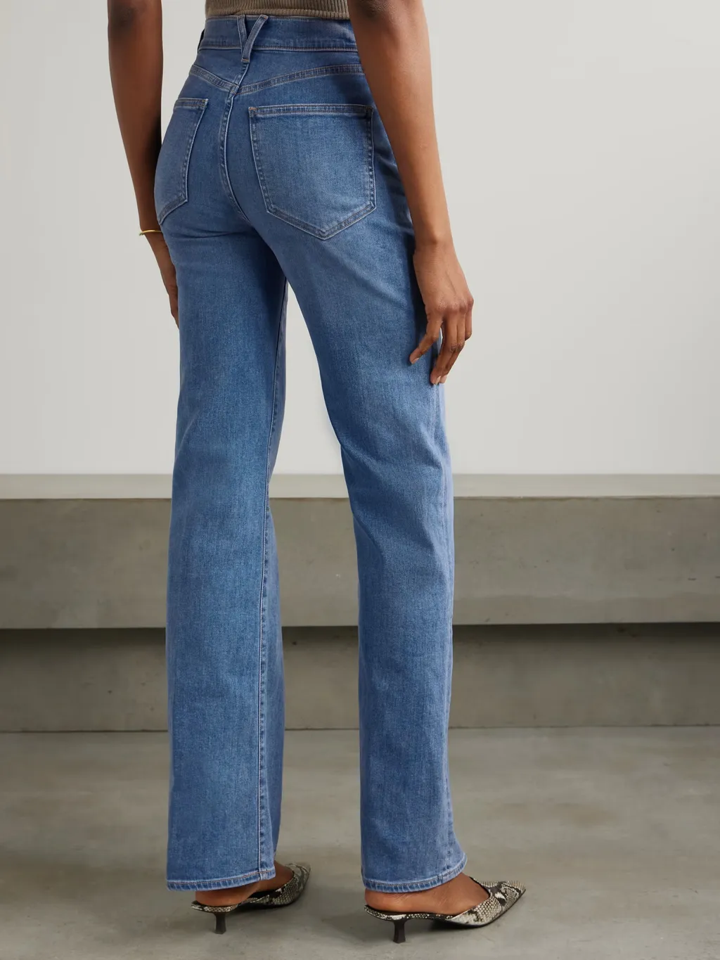 High-Waisted Jeans