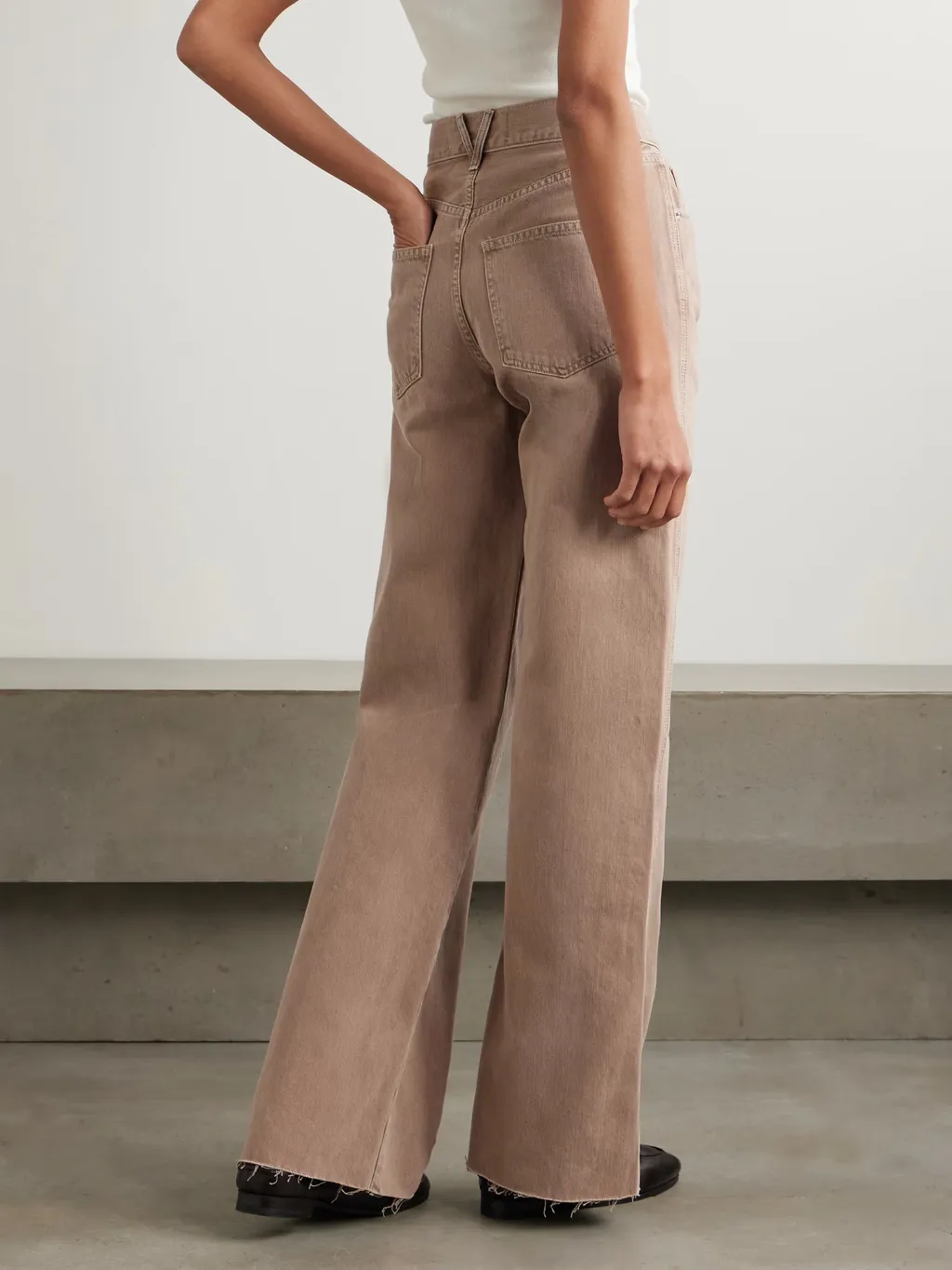 Wide-Leg Jeans