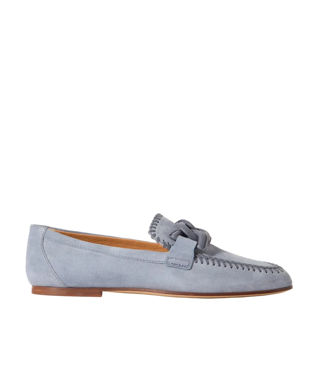 Loafers Decorated With Logo
