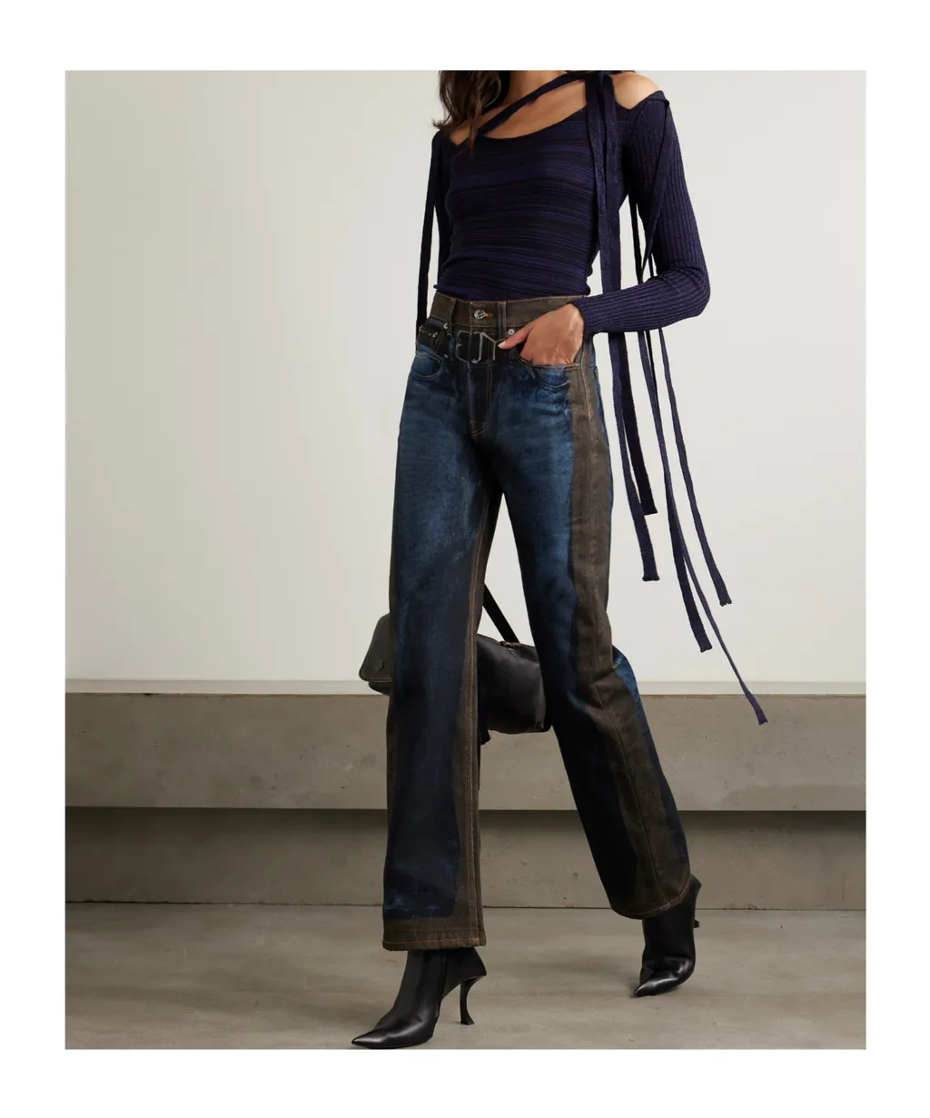 High-Waisted Jeans