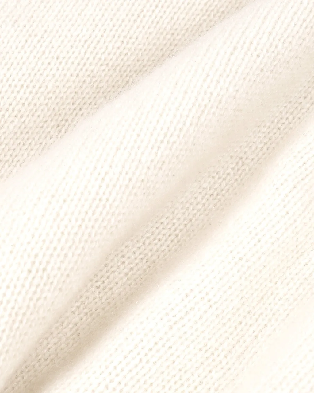 Long-Sleeved Knitwear