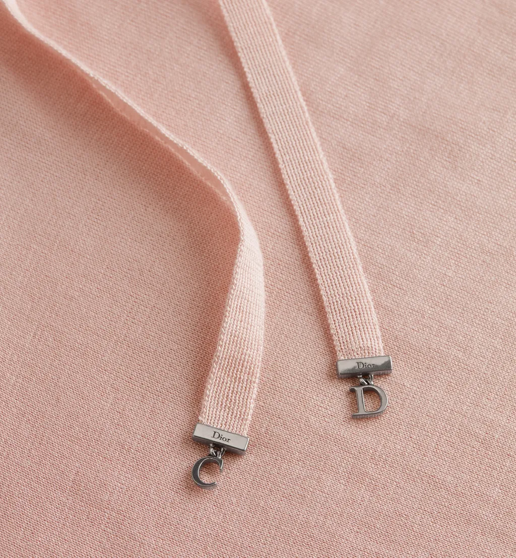 Short-Sleeved Fitted Sweater