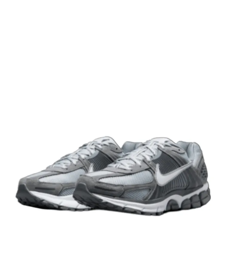 Zoom Vomero 5 Sneakers