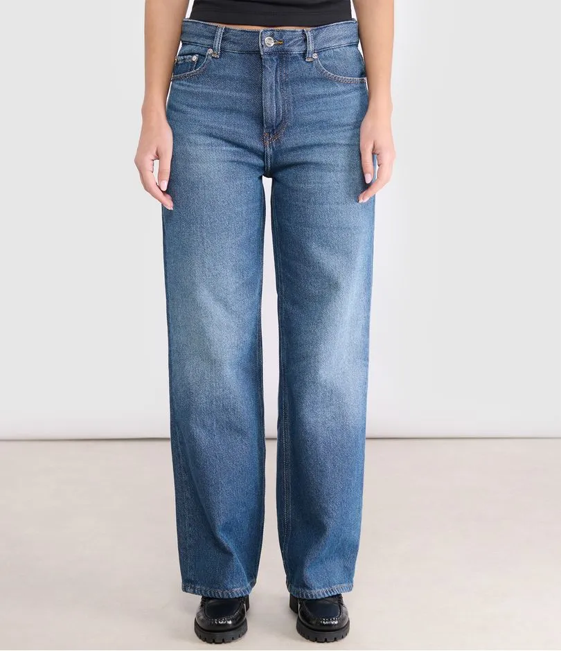 Jeans With Belt Loops