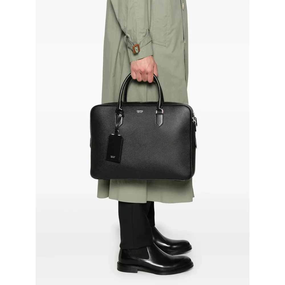 Zippered Shoulder Bag For Carrying Documents