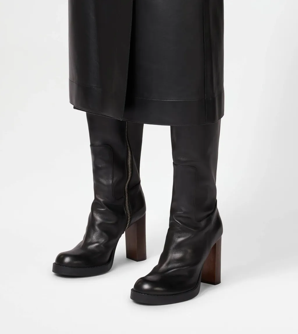 Round-Toe High-Heeled Boots