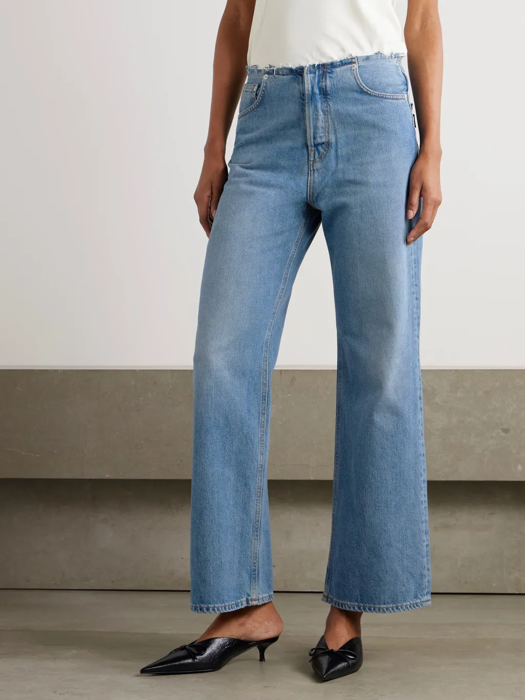Korea Wb Distressed Boyfriend Jeans