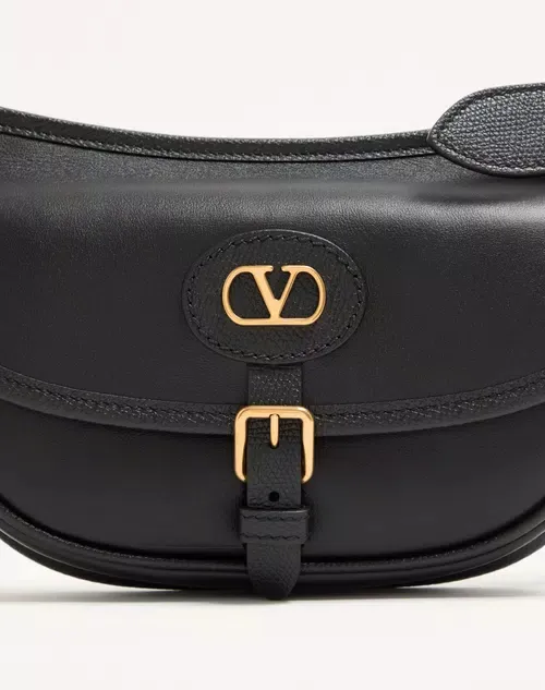 Valentino Garavani Antibes Pouch In Calfskin.