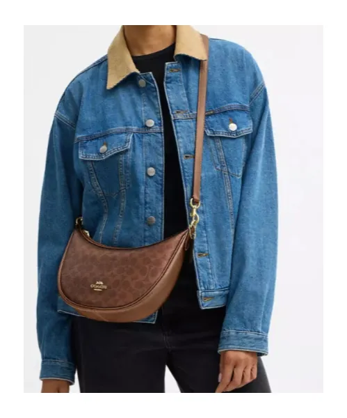 Aria Shoulder Bag In Signature Canvas