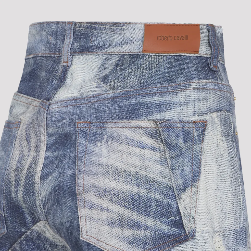 Button-Fastening Jeans