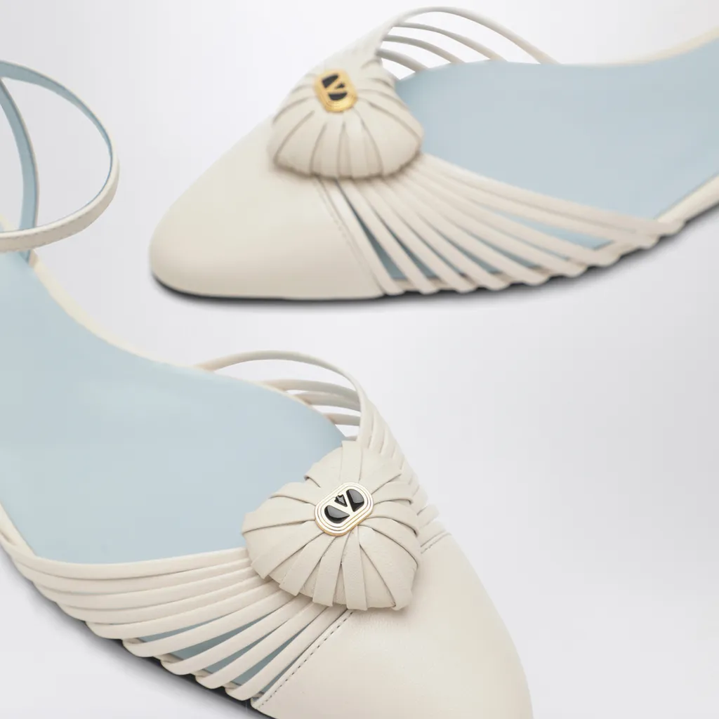Coeur Royal Flat Sandals