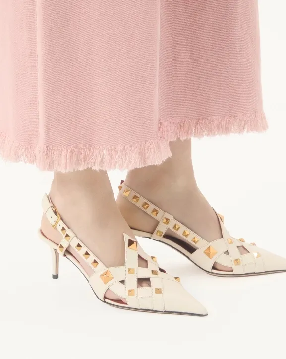 Pointed-Toe High-Heeled Sandals