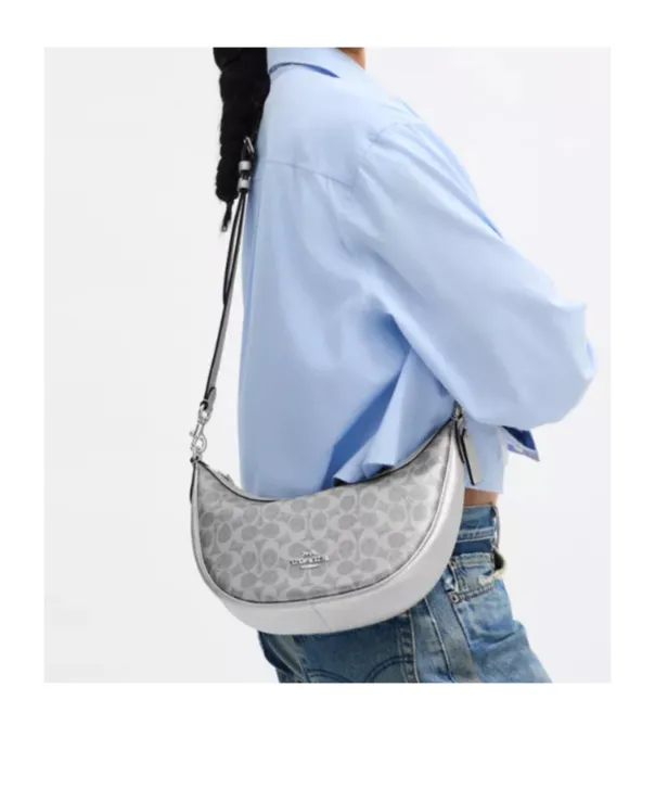 Aria Shoulder Bag In Signature Canvas
