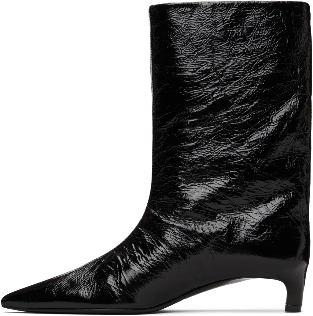 Pointed-Toe Pleated Boots