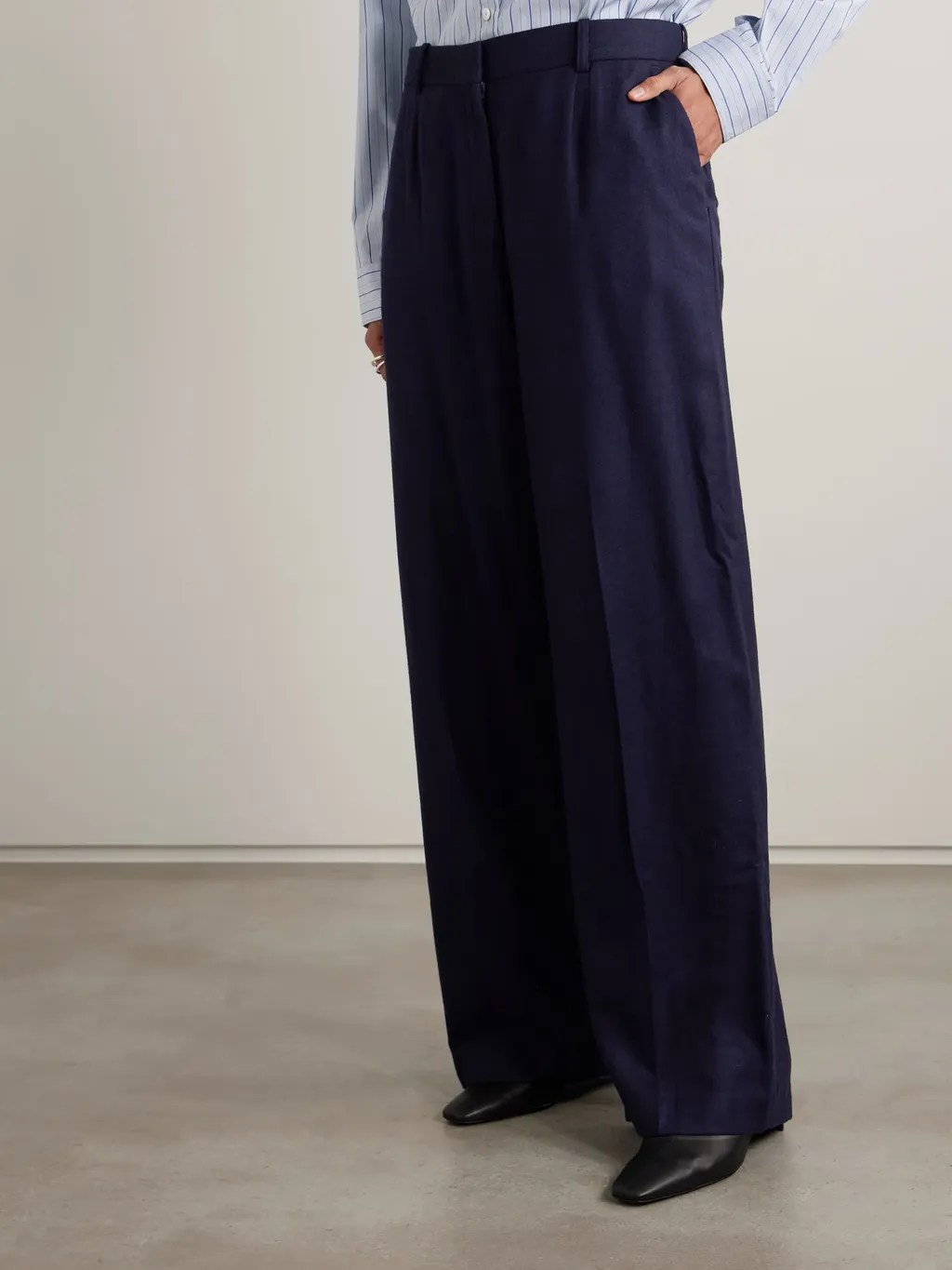 Pleated Wide-Leg Casual Pants