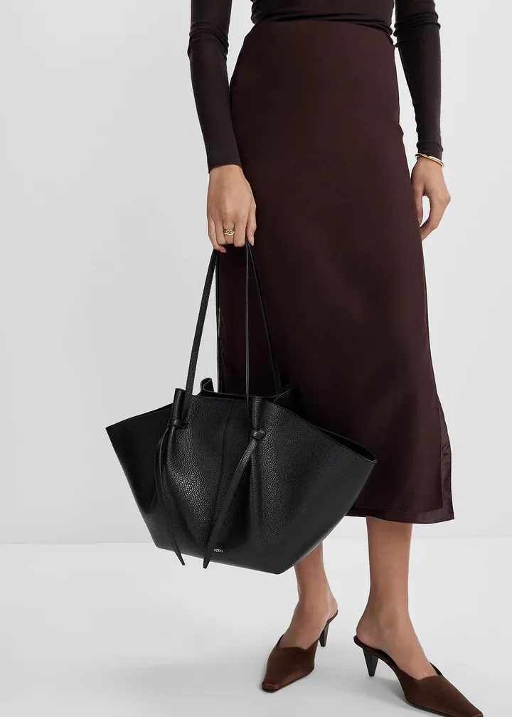 Large-Sized Mochi Handbag