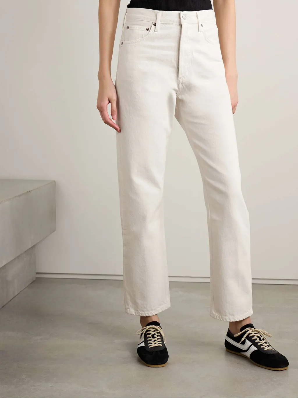 The Hang Mid-Rise Straight-Leg Jeans