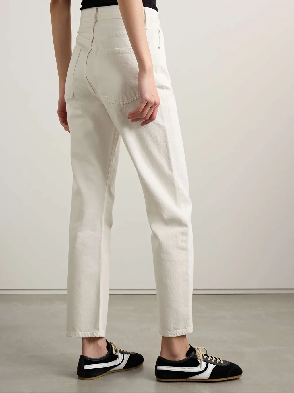 The Hang Mid-Rise Straight-Leg Jeans