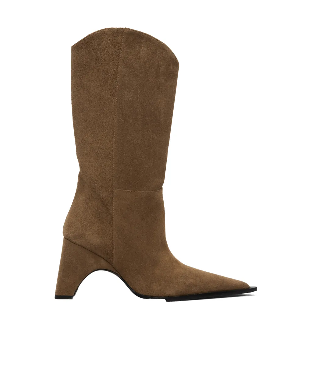 Cowboy Bridge Boots
