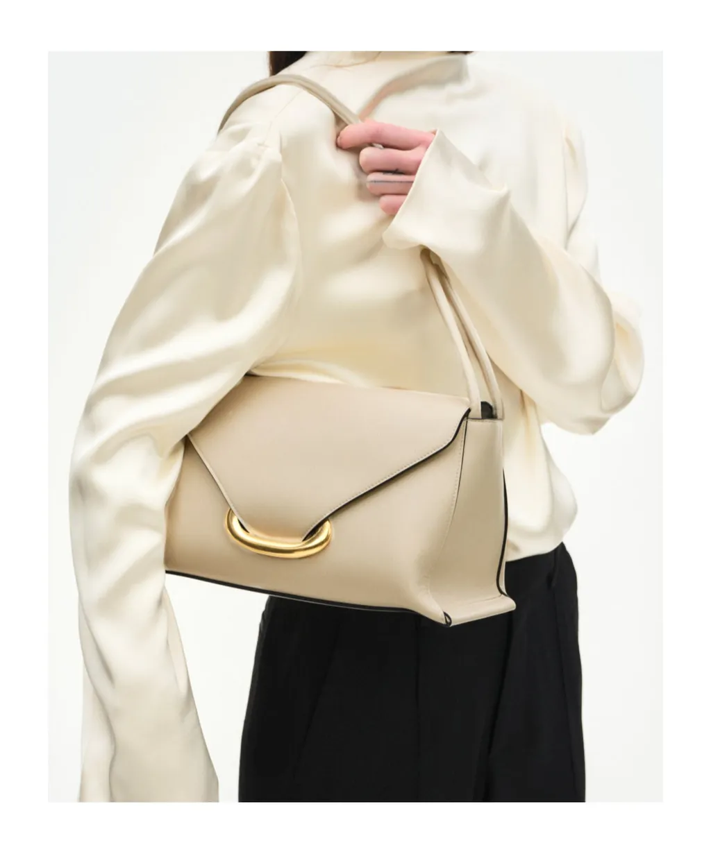 Veneto Gold-Tone Oval Leather Tote Bag