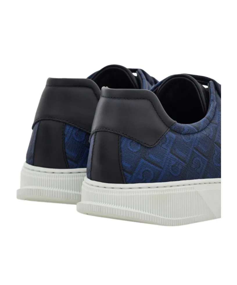 Low Cut Sneaker