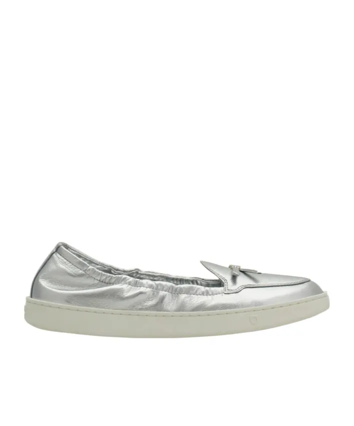 Flexible Loafer With Mini Bow Detail