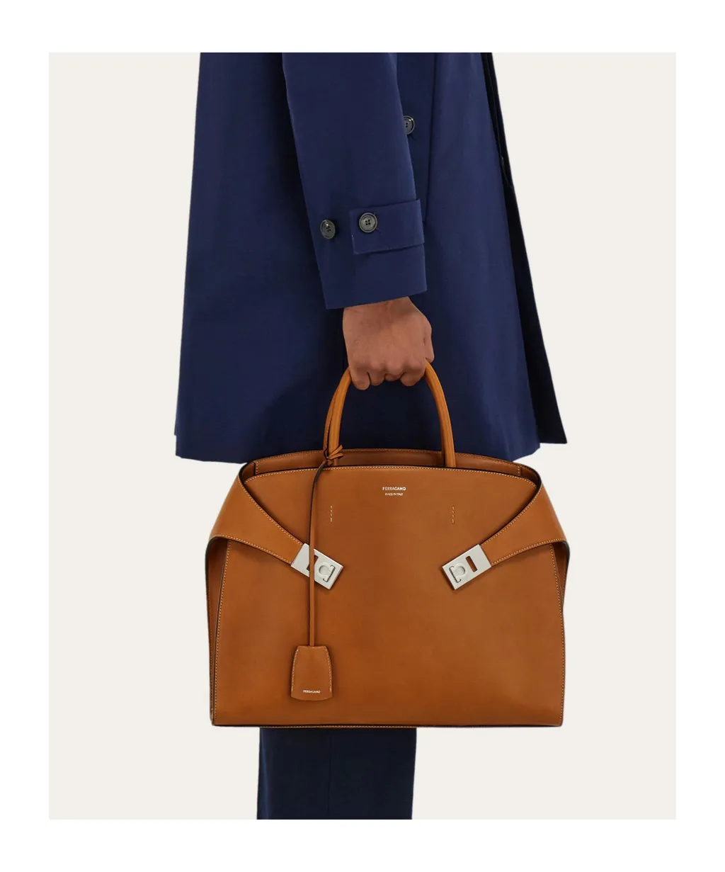 Hug Briefcase