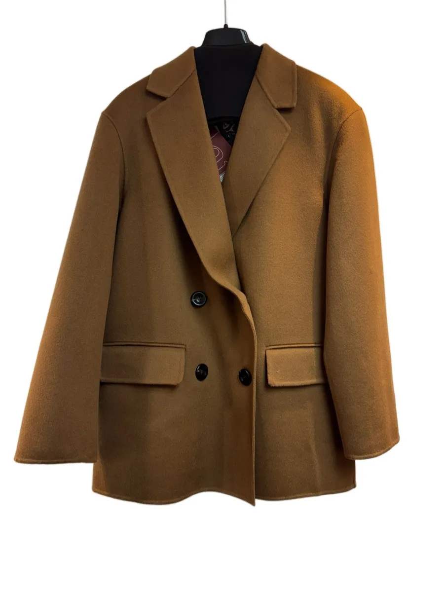 Long-Sleeved Suit Jacket