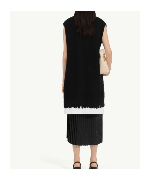Mm6 Maison Margiela Frayed V-Neck Knitted Dress