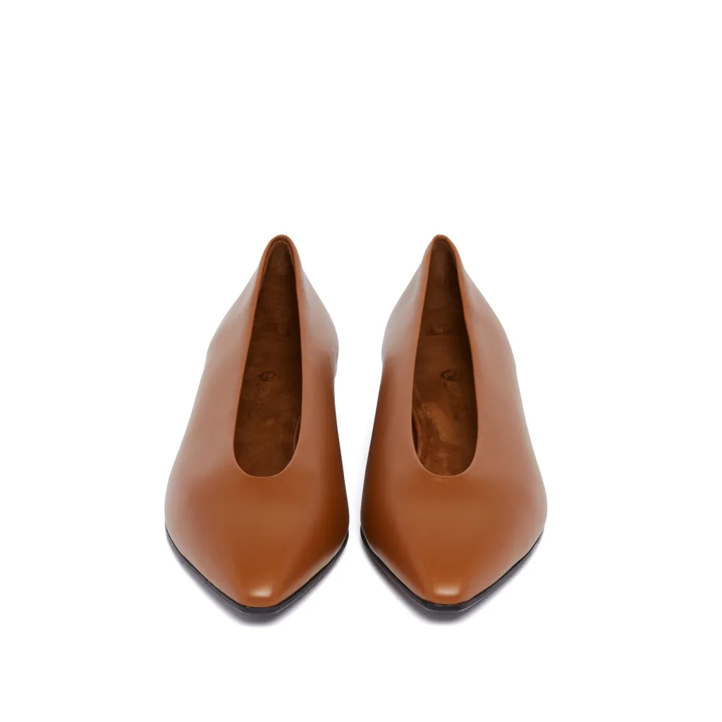 Pointed-Toe Flats
