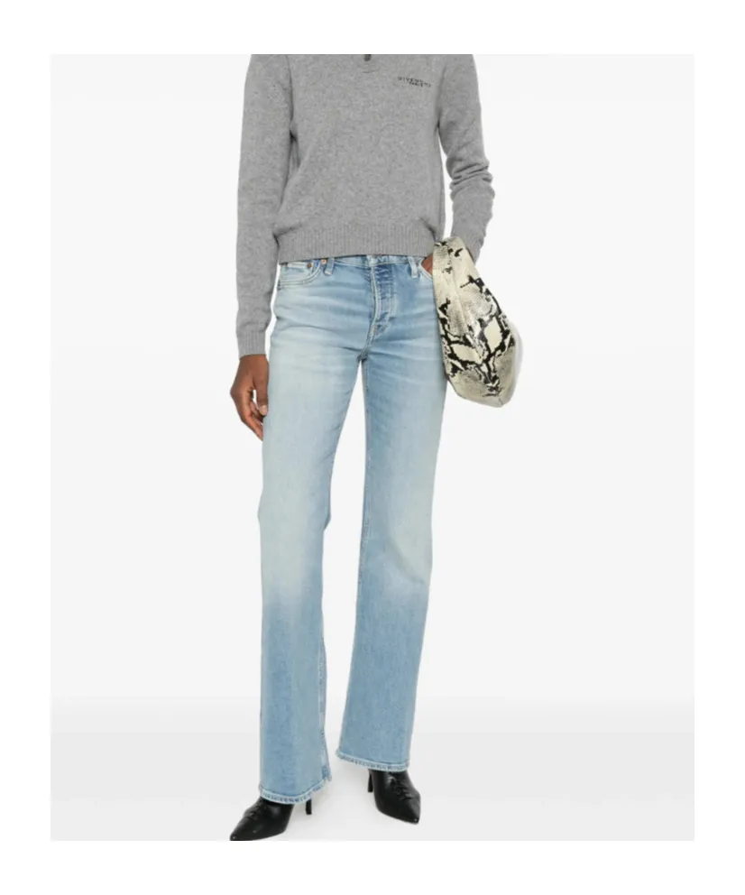 Button-Fastening Jeans