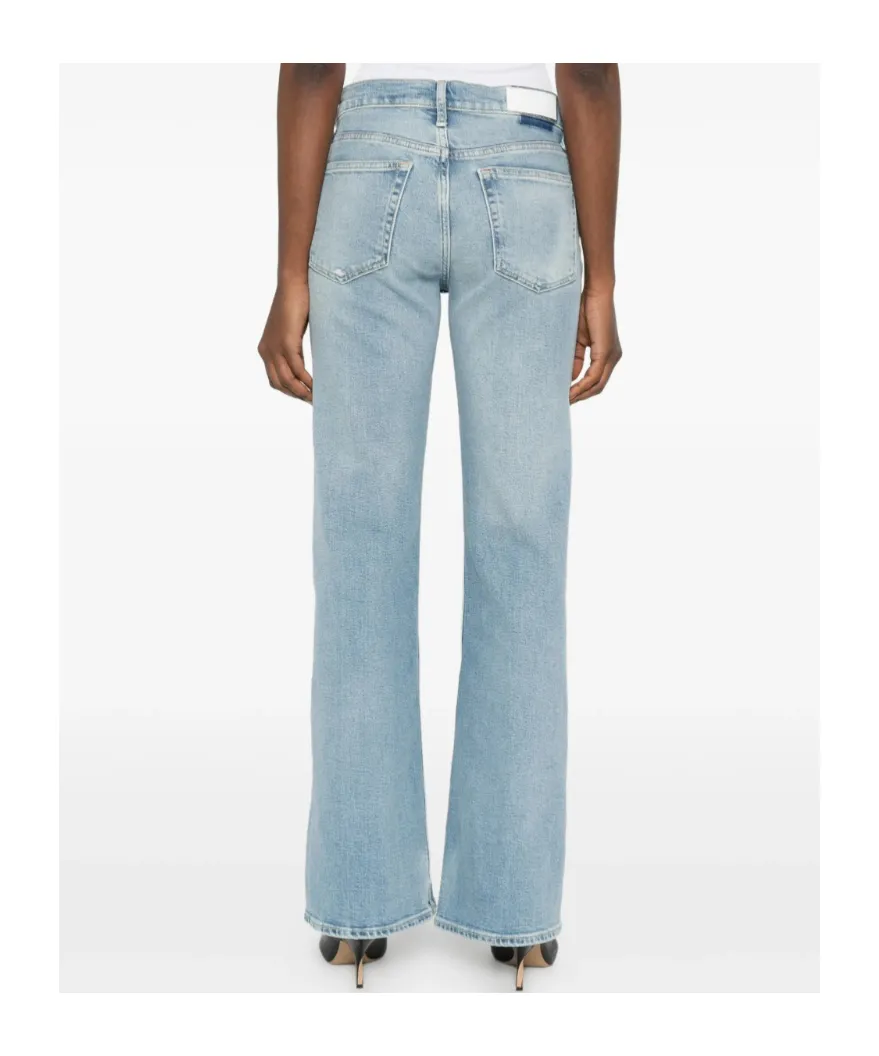 Button-Fastening Jeans