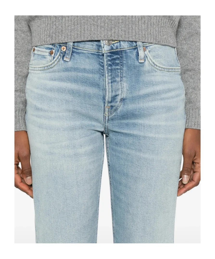 Button-Fastening Jeans
