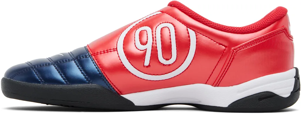 Total 90 Sneakers