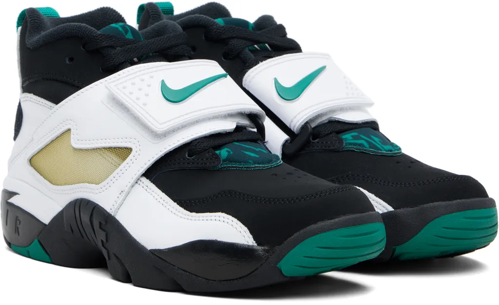 Air Diamond Turf Sneakers