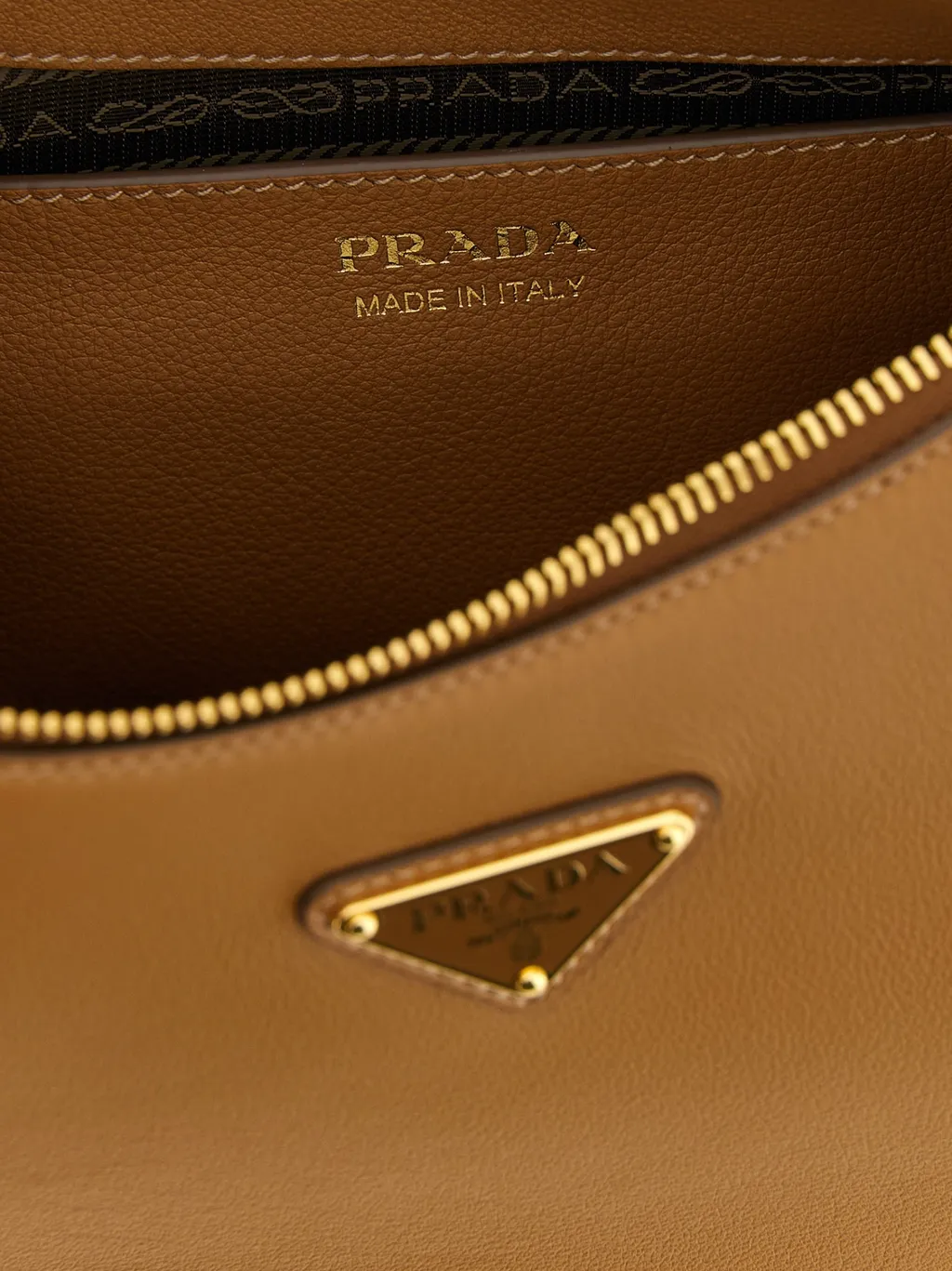 Logo-Plaque Shoulder Bag